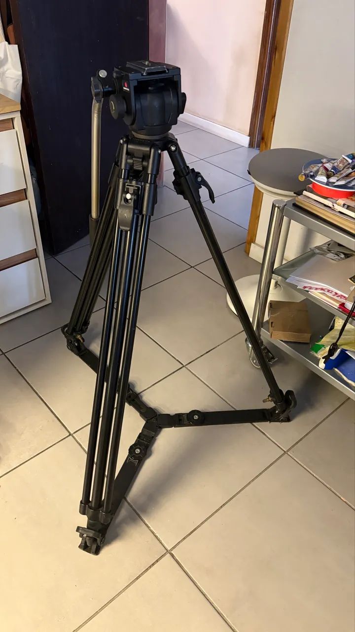 Tripé Manfrotto 501  - Foto 3