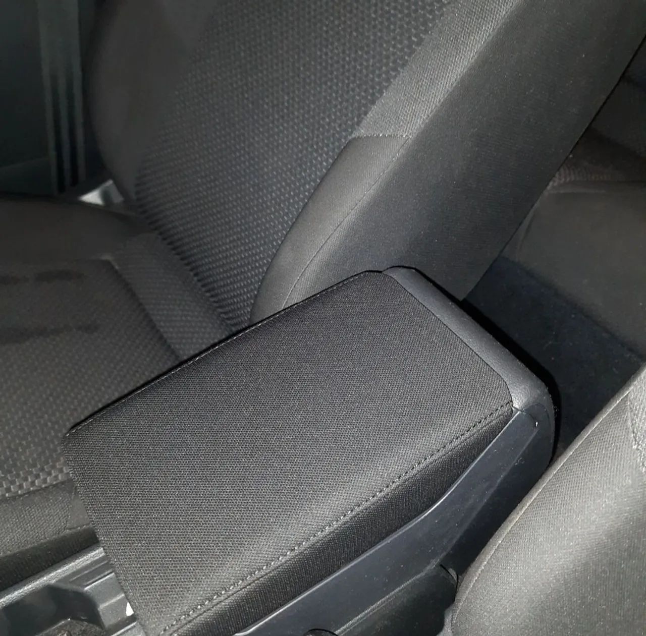 Apoio de braço Original VW Virtus - Polo