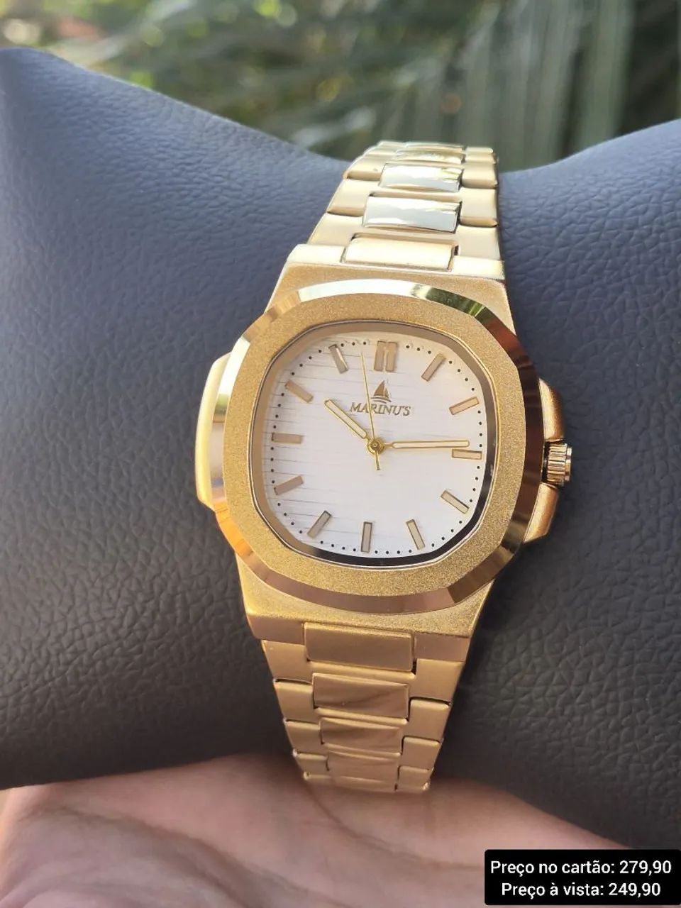 Relógio Dourado Elegância e Estilo Premium 