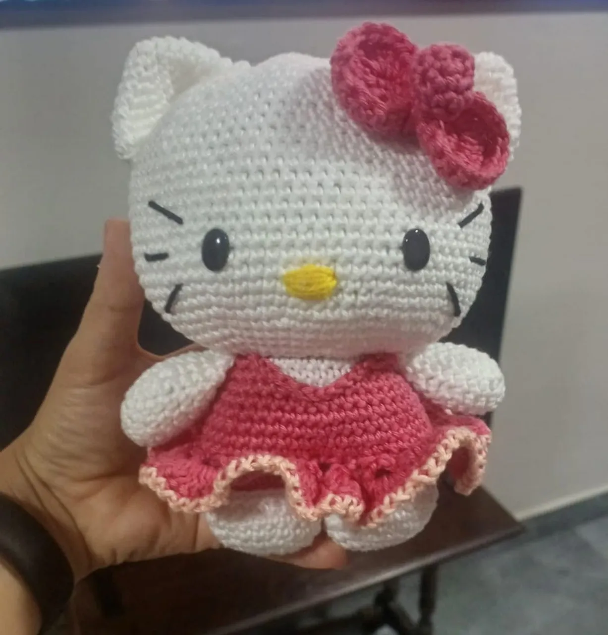 Linda Pelúcia Hello Kitty de Crochê