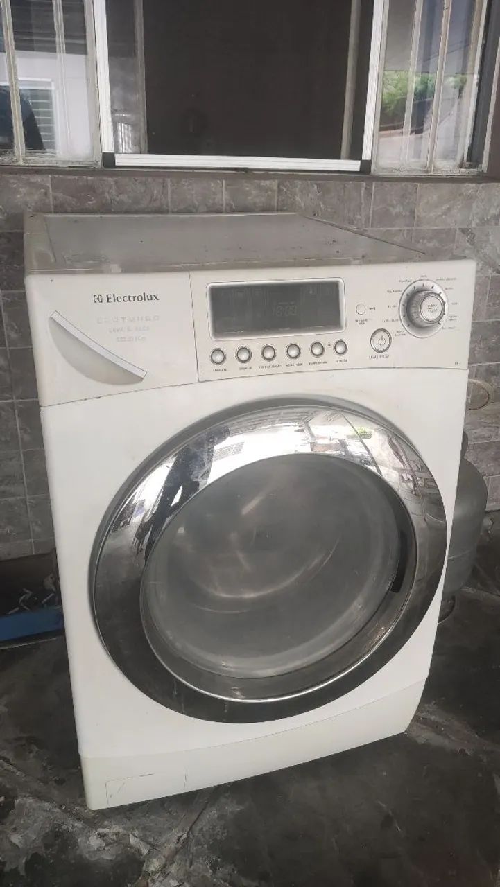 Máquina lava e seca 