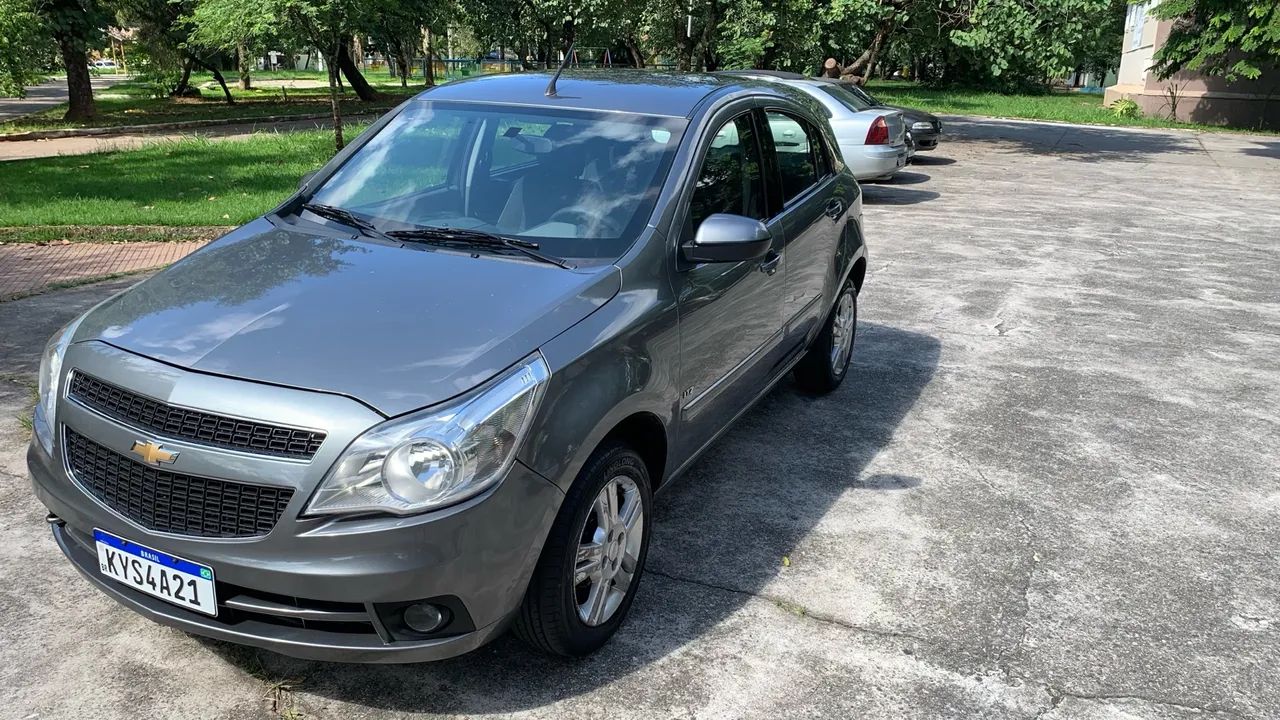 Vendo Agile LTZ baixo km - Foto 3