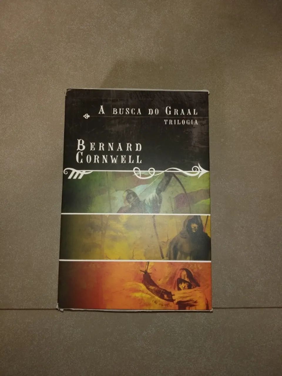 Box de livros - A busca do Graal trilogia - Bernard Cornwell - Foto 4