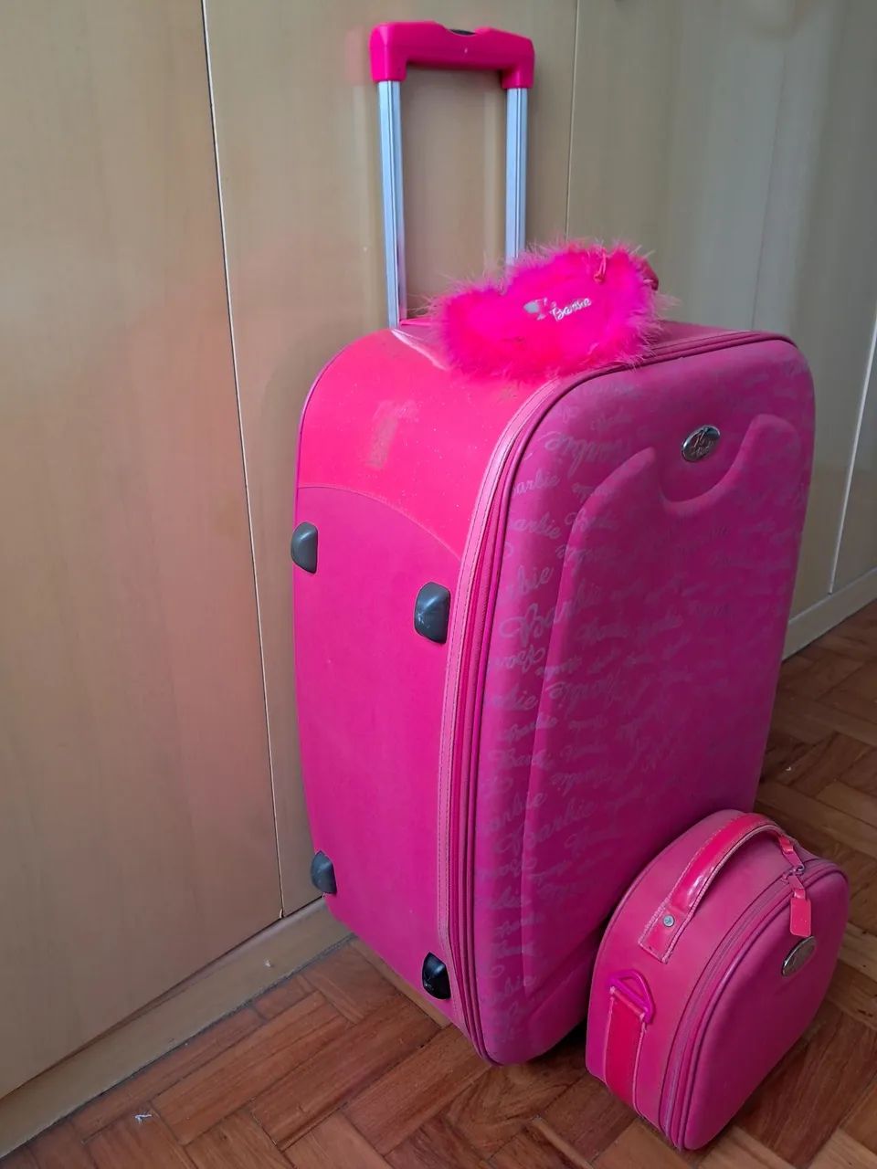 Conjunto de mala grande e Frasqueira Barbie rosa - Foto 2