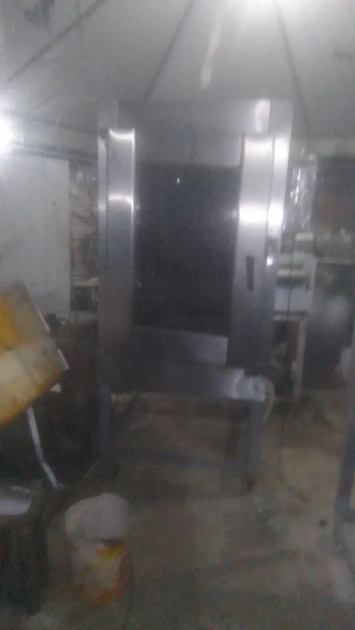 Máquina de assar frango industrial