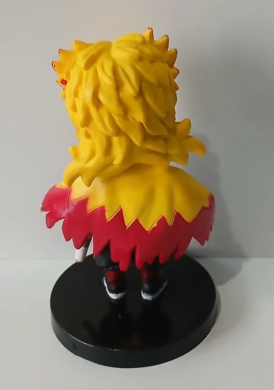 BONECO MINIATURA DEMON SLAYER KYOJURO RENGOKU - Foto 2
