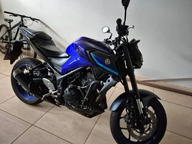  IMPERDÍVEL! Yamaha MT-03 Azul 24/25 - Apenas 1.300 km 