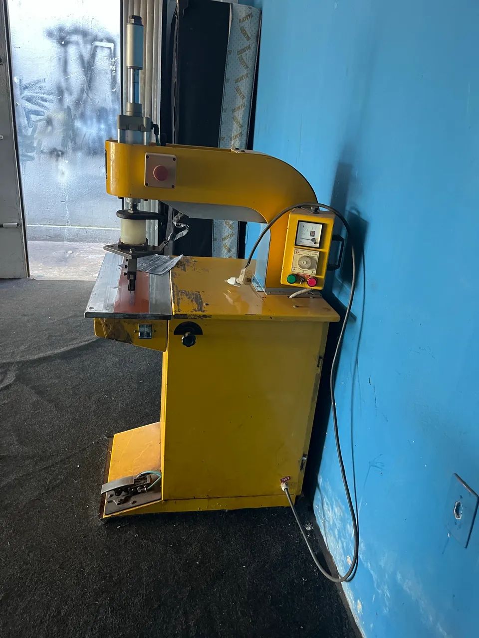 Máquina de vulcanização de lonas Gutierrez IT40