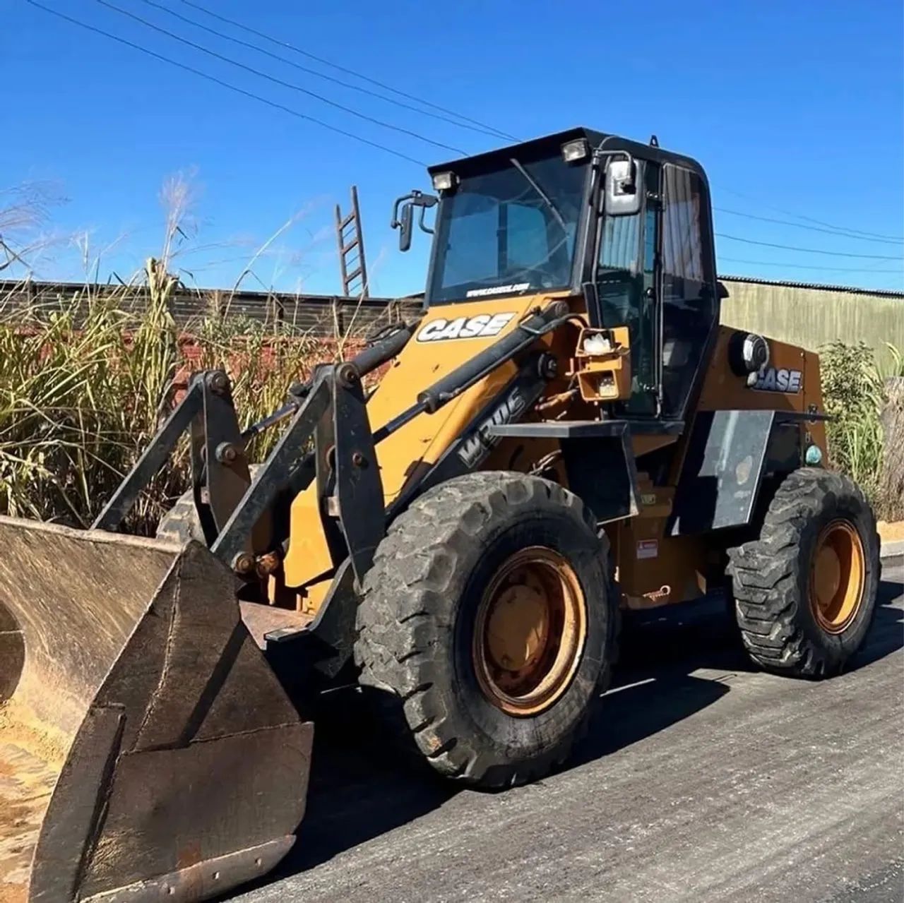 PÁ CARREGADEIRA CASE W20E 2010
