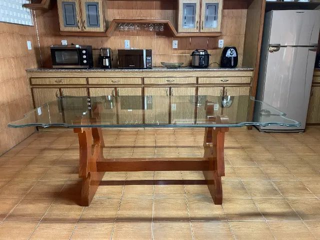 Mesa de Madeira e Vidro com 8 Cadeiras - Foto 5