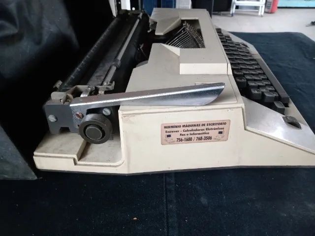  Máquina de Escrever  - Foto 3