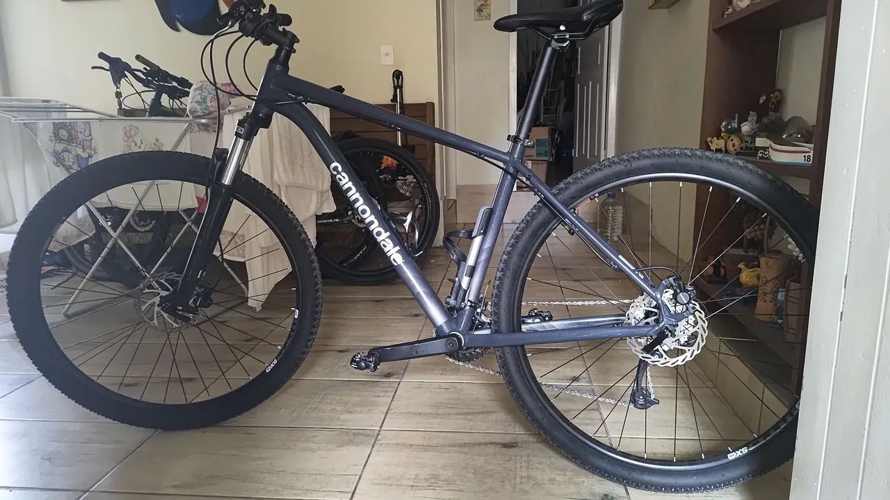 Bicicleta cannondale trail aro29 top zerada pouco uso Ciclismo