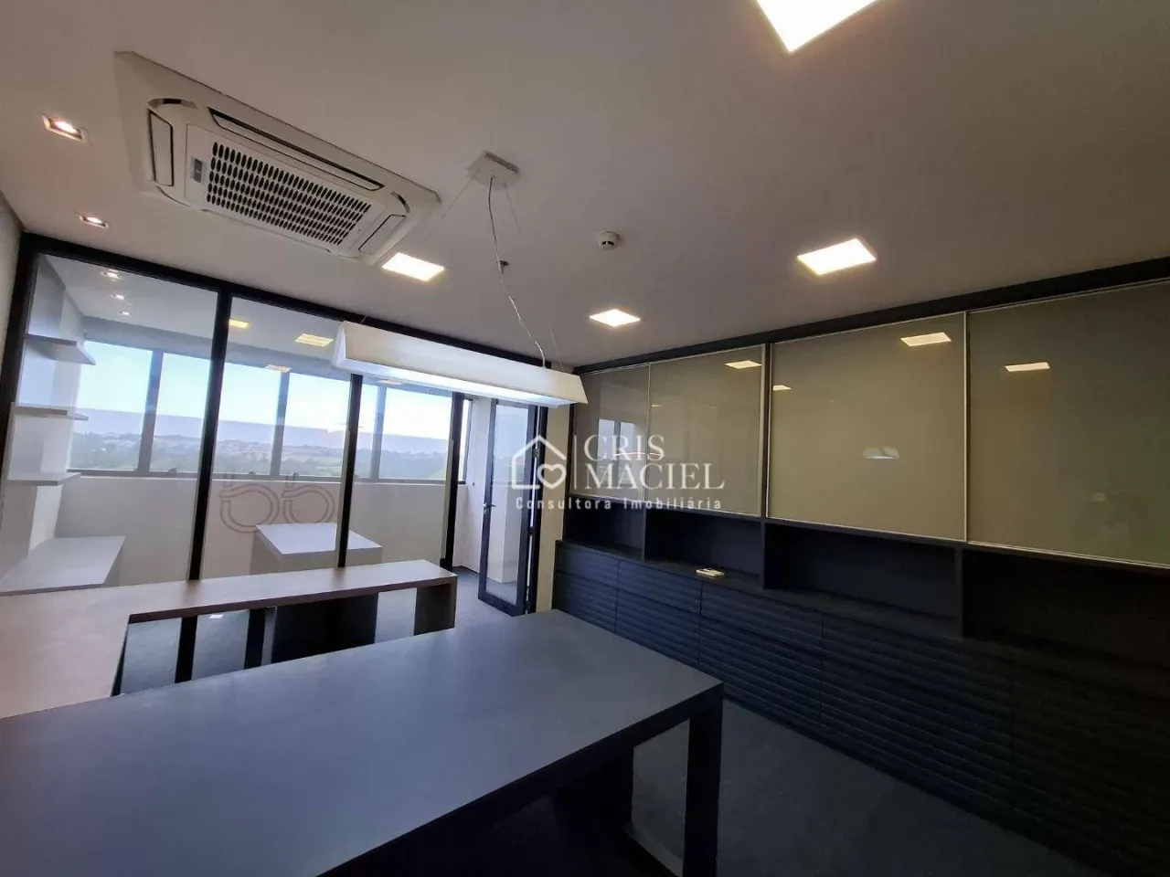 Sala para venda e locação no Condomínio Sky Towers Office em Indaiatuba/SP