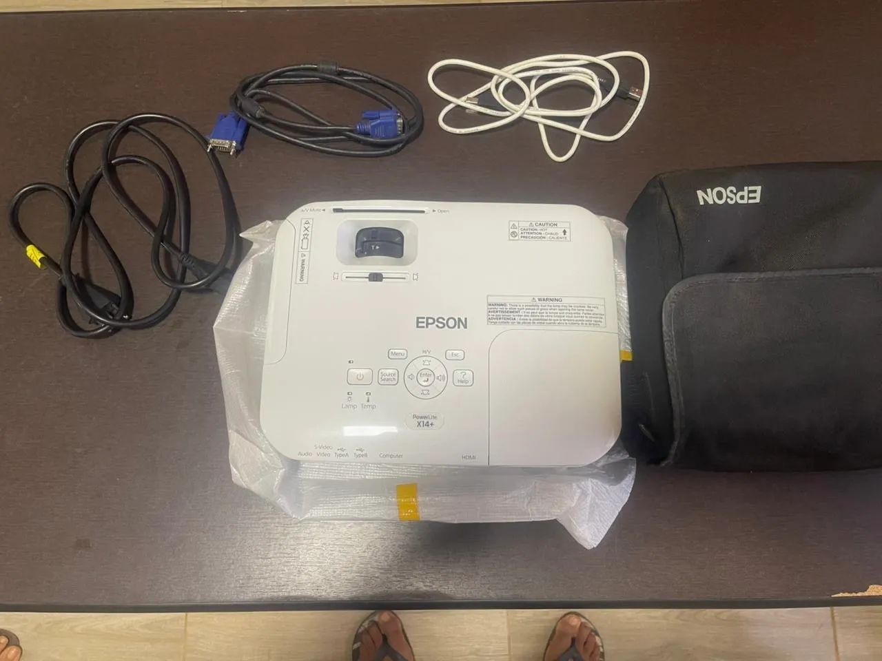 Projetor Epson X14 Super Conservado - Foto 3