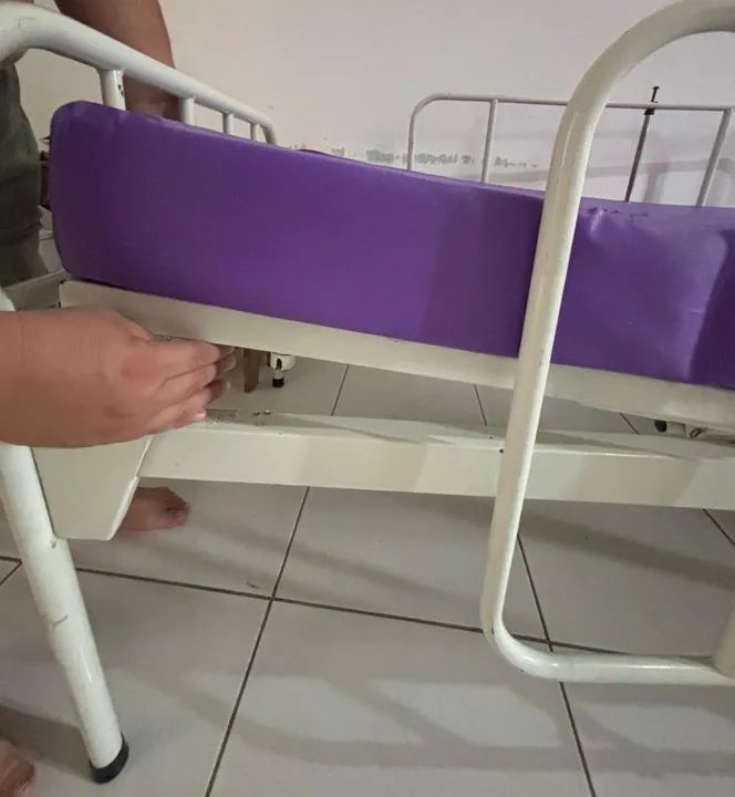 Cama Hospitalar Manual - Semi-nova - Foto 5