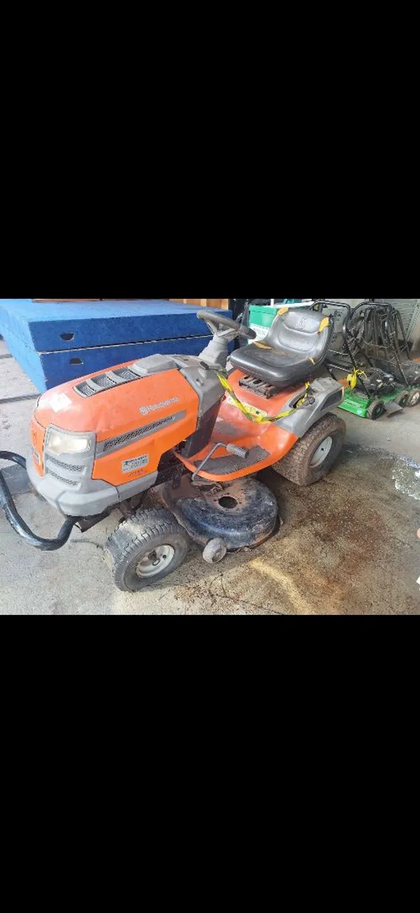 Roçadeira Husqvarna trator husqvarna lth1842