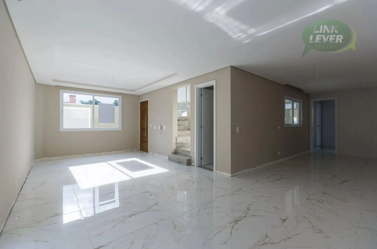 Sobrado com 4 dormitórios para alugar, 253 m² por R$ 7.465,00/mês - Bacacheri - Curitiba/P