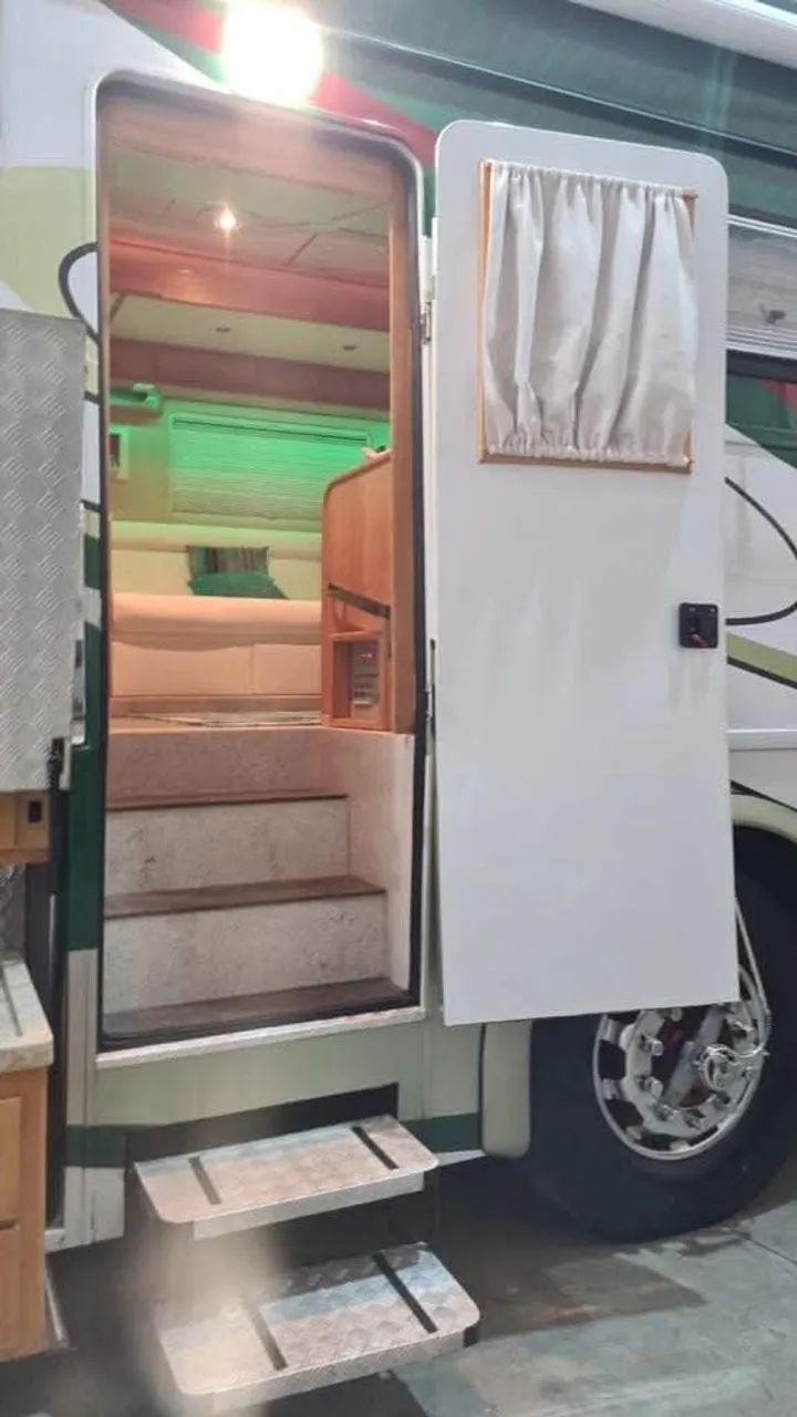 Motorhome vettura automático 12mt - Foto 7