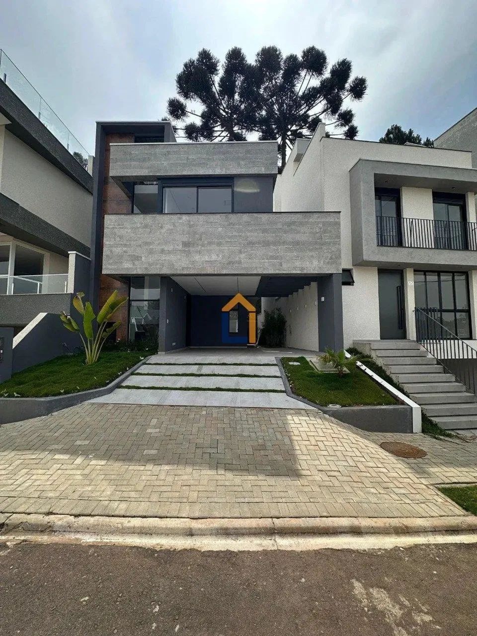 Sobrado com 111m² no Santa Cândida - Foto 2