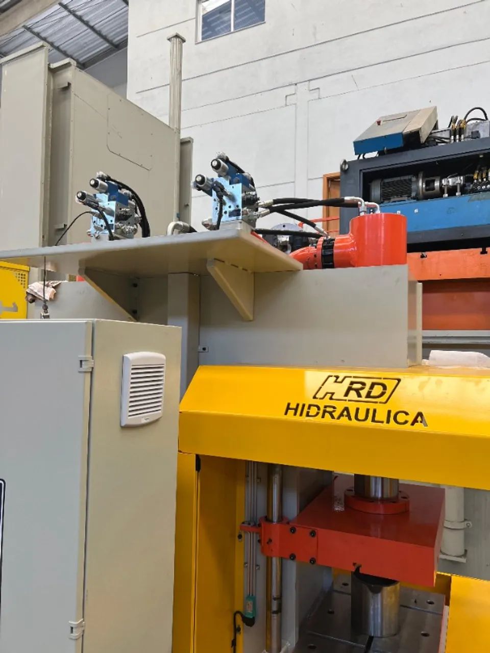 Prensa Hidráulica Duplo C 120 Ton - Foto 2