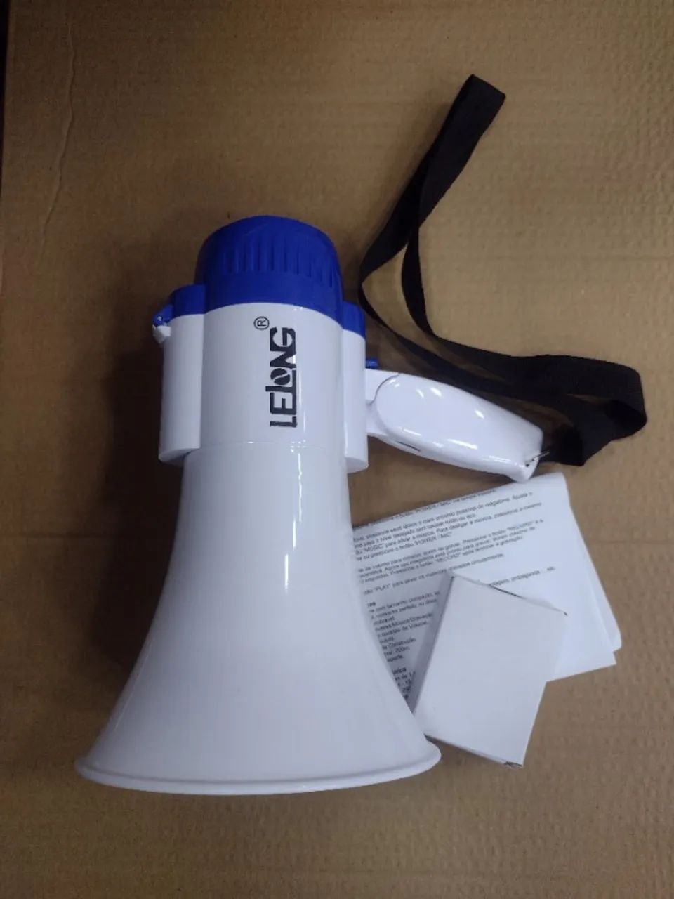 Megafone Portátil Recarregável Com Sirene Musical - Foto 4