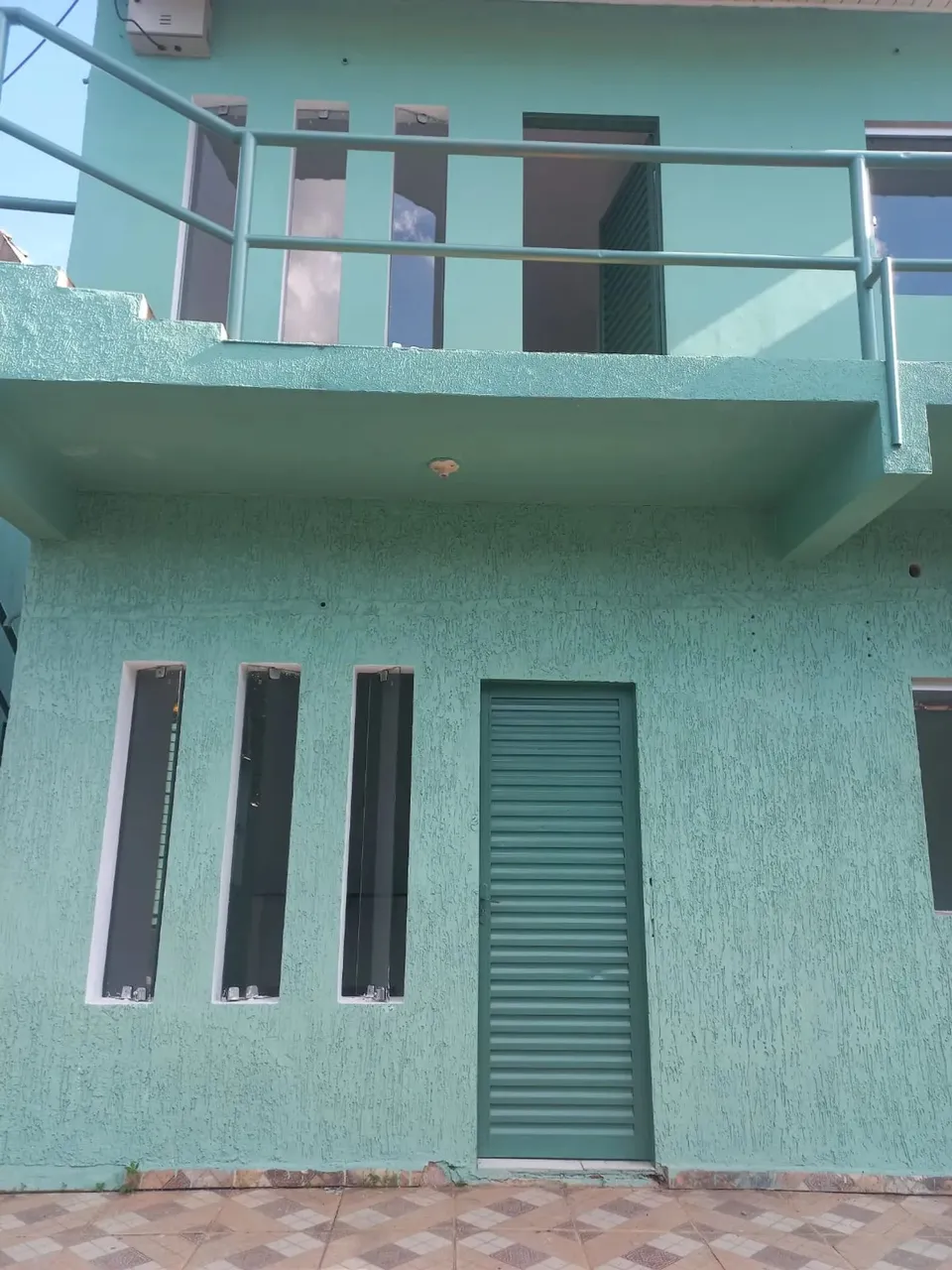 Apartamento disponível 900,00 dois quartos na estrada do Sant Antônio