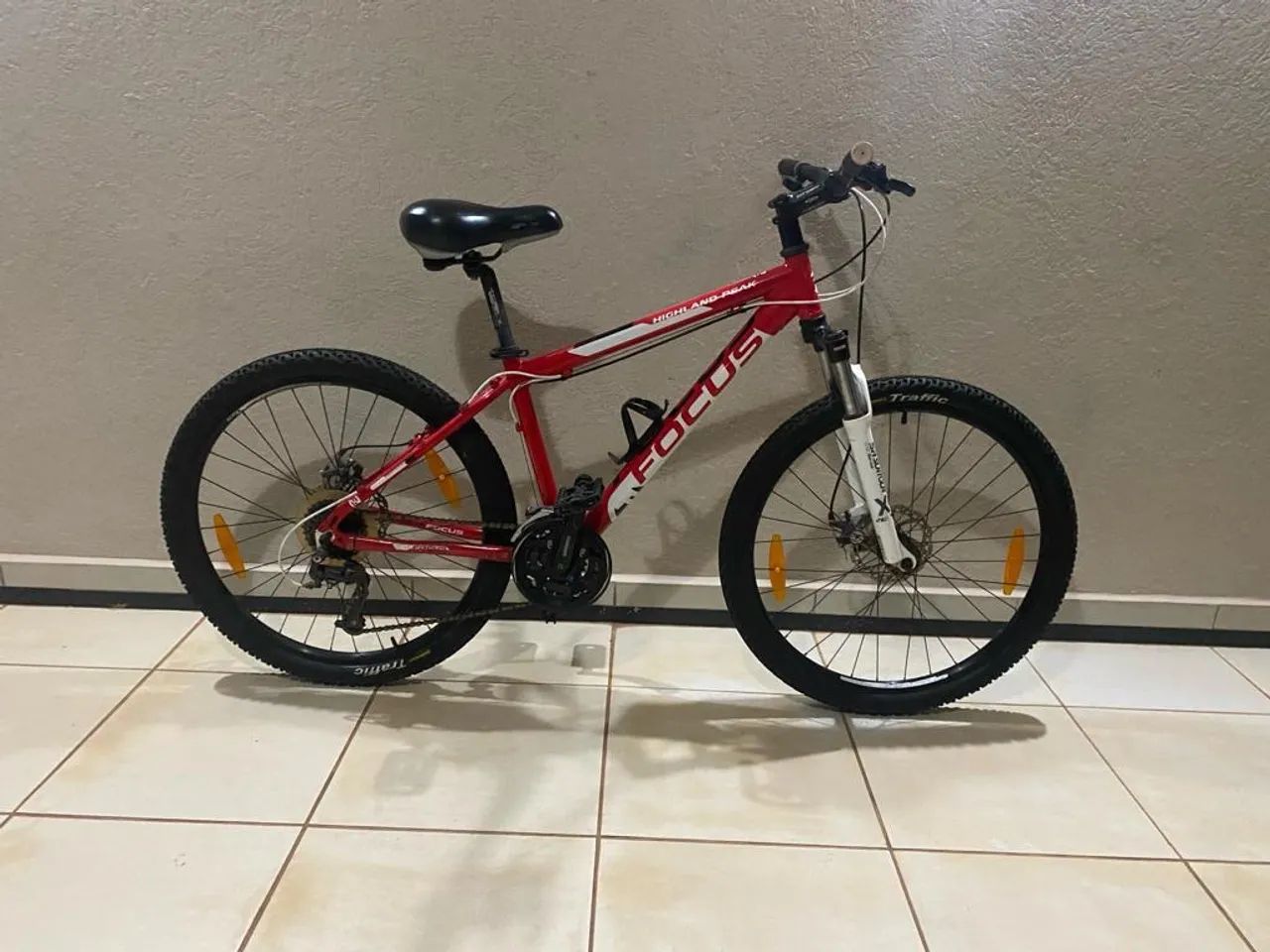BICICLETA FOCUS HIGHLAND PEAK 