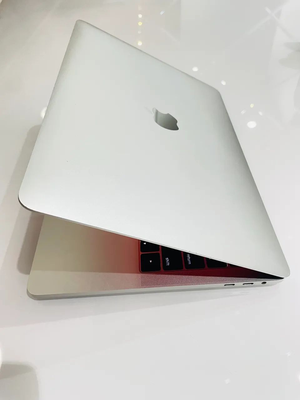 MacBook Pro 13.3 i7 16GB 512GB SSD Touch Bar + Touch ID - Foto 3