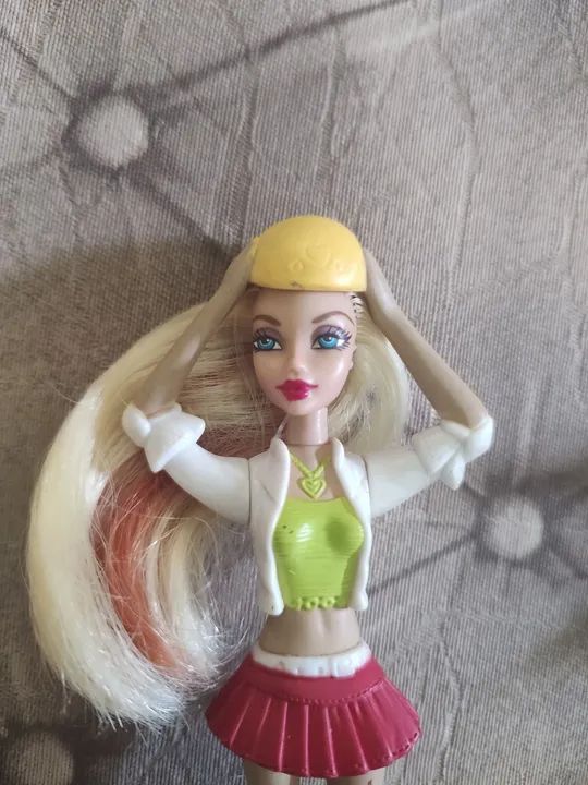 Lote 4 Bonecas Barbie Myscene McDonald's  - Foto 4