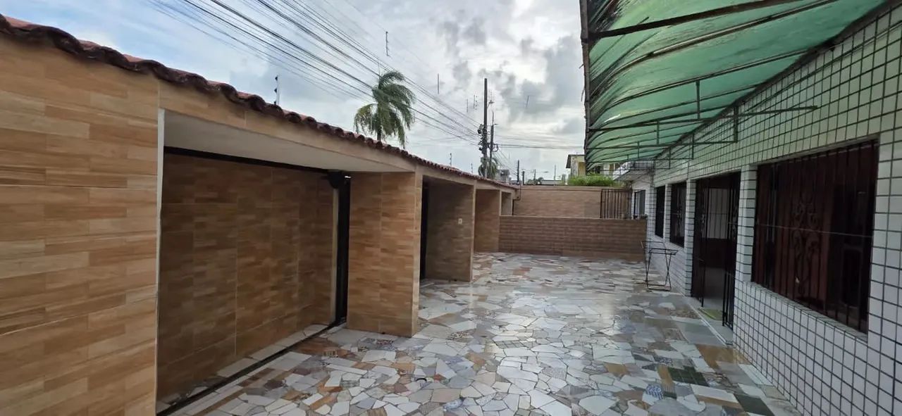 Imóvel para aluguel e venda possui 525 metros quadrados com 4 quartos