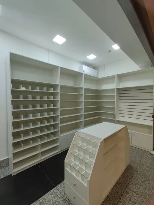 Montamos sua loja com moveis em MDF  - Foto 2