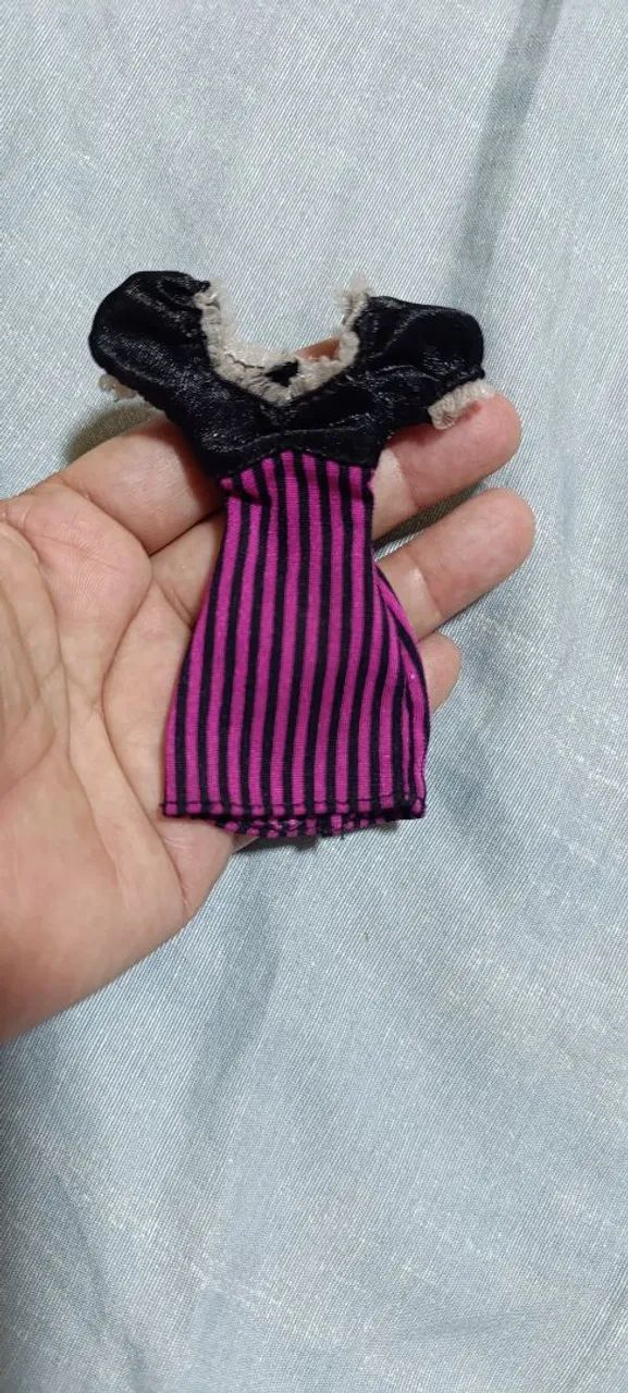 Roupas Monster high e Barbie ,LOTINHO - Foto 4