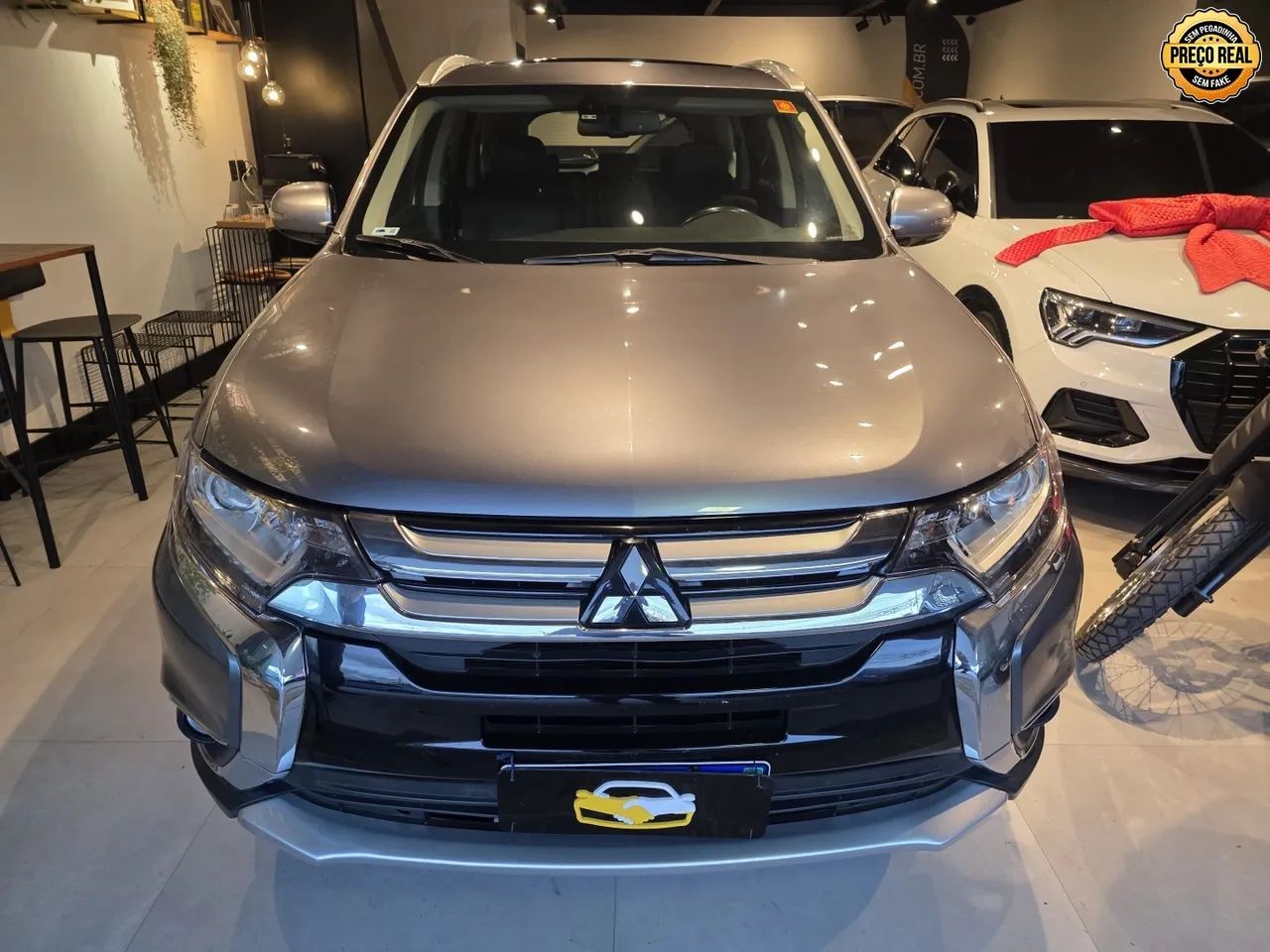 Mitsubishi Outlander 2018 comfort 7 lugares impecavel couro teto ch presença - Foto 3