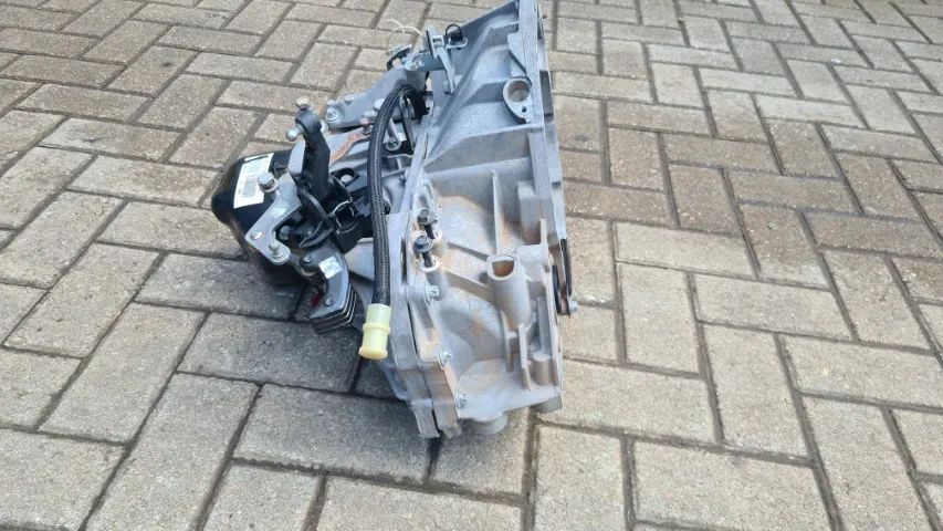 caixa de câmbio renault sandero/logan 1.0 3 cilindros - Foto 4