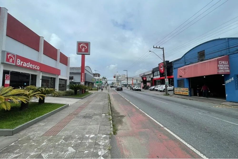 Galpão Comercial à Venda em Itajaí-SC, Bairro São Judas: 430m² e 4 Vagas de Garagem! - Foto 8