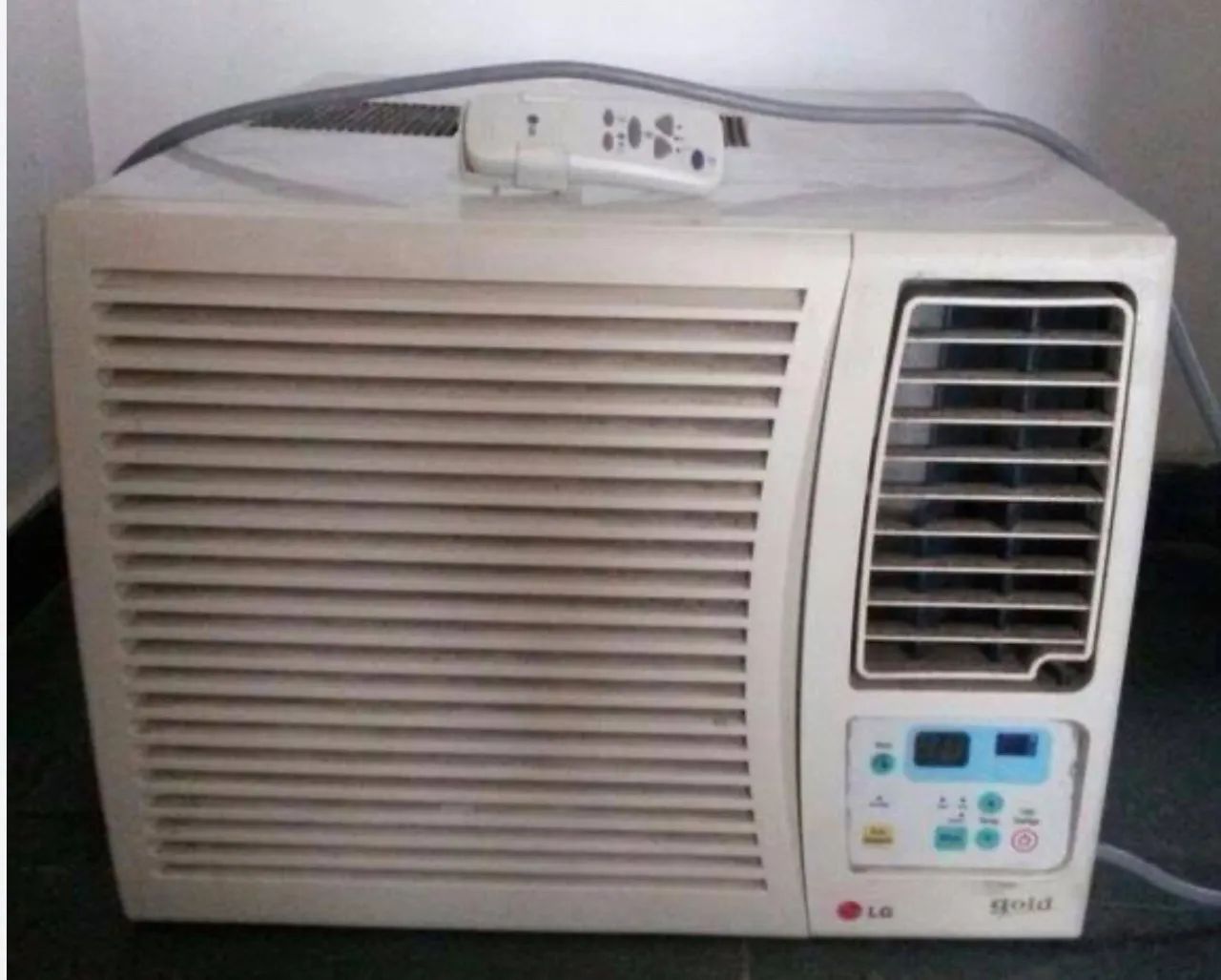 Ar Condicionado de Janela LG Gold 18000 BTUs