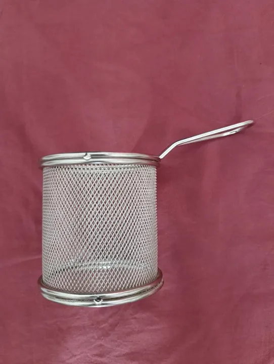 Cesta de petisco redonda de aço inox altura 9cm x 8,5cm diâmetro