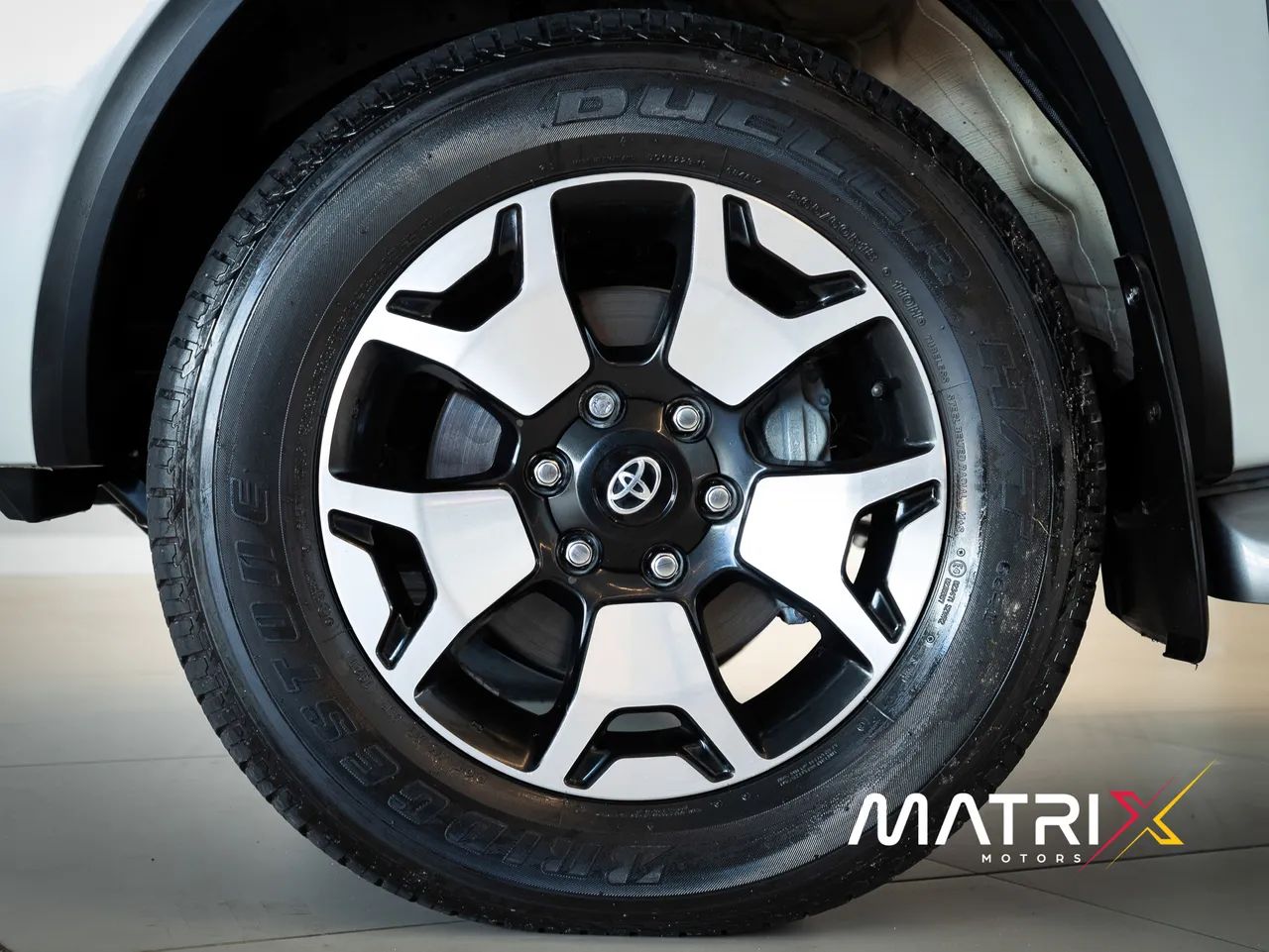 Toyota Hilux SW4 SRX Diamo. 4x4 2.8  - Foto 3