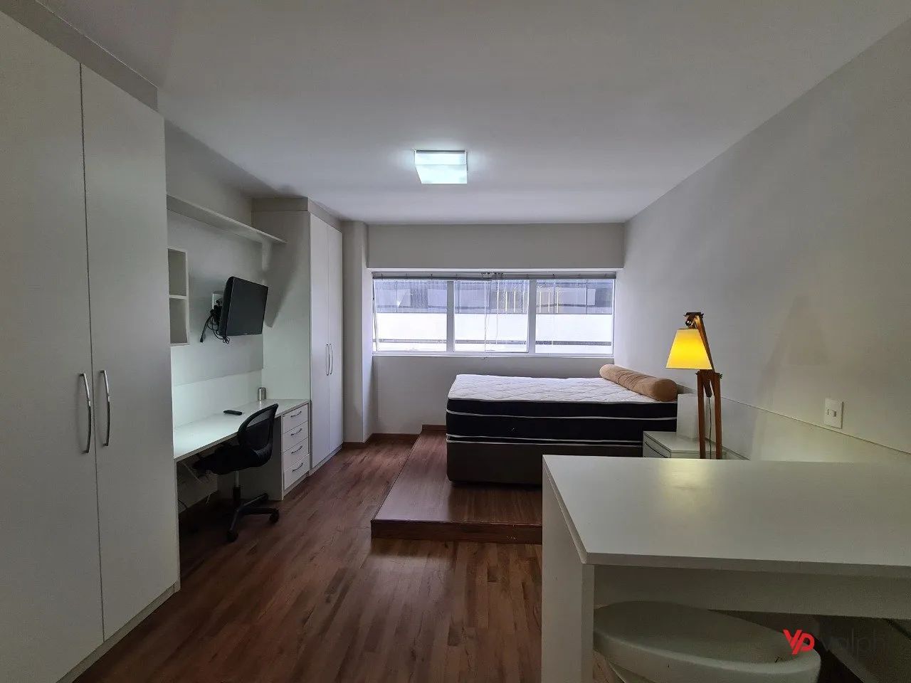 Studio mobiliado para alugar no Centro Cívico - Foto 2