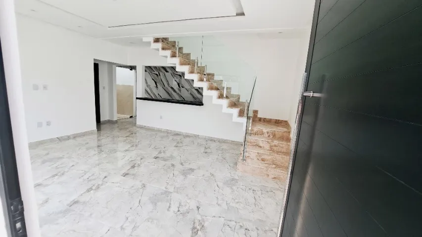 Vendo um Duplex Top 3/4 -Garagem para 2 Carros, Extraordinária e Localização Privilegiada