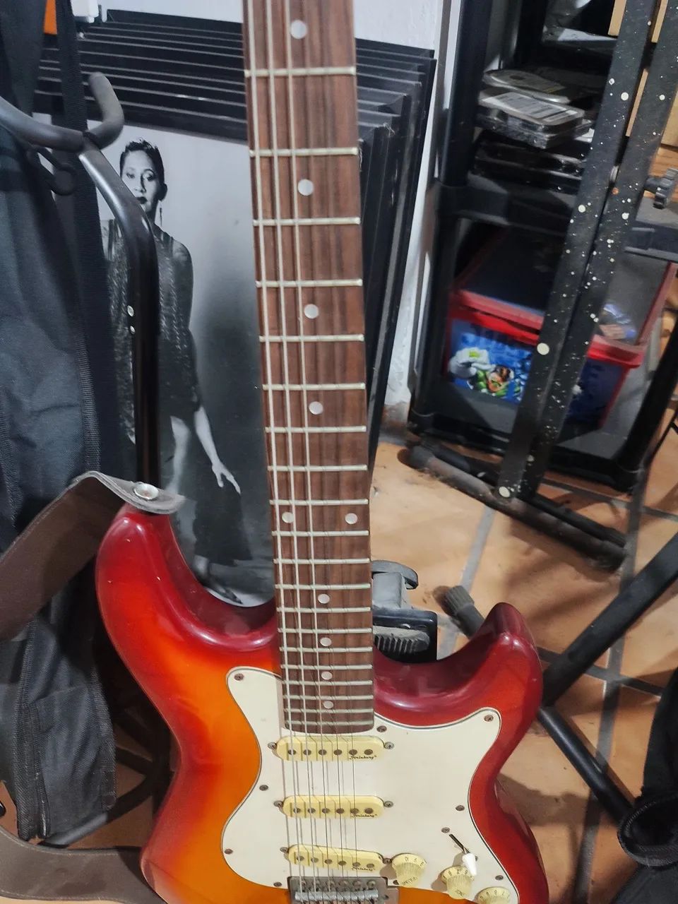 Guitarra Strinberg com capa e alça Basso  - Foto 4