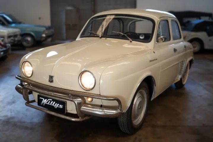 RENAULT DAUPHINE