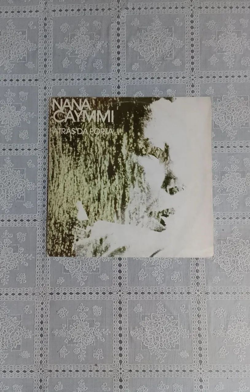 LP Atrás da porta - Nana Caymmi - CDs, DVDs etc - Cachoeira