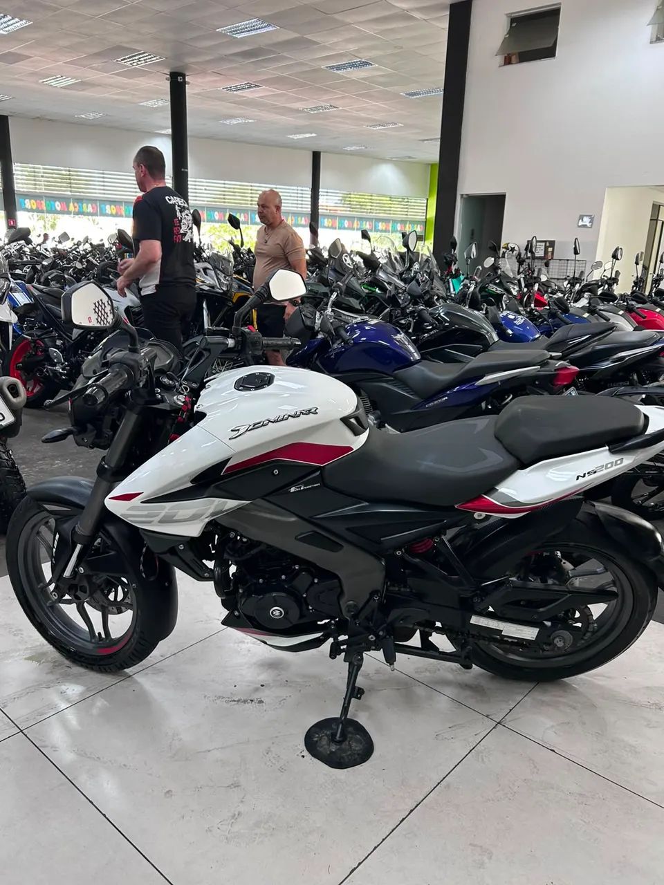 BAJAJ DOMINAR 200 - Foto 3