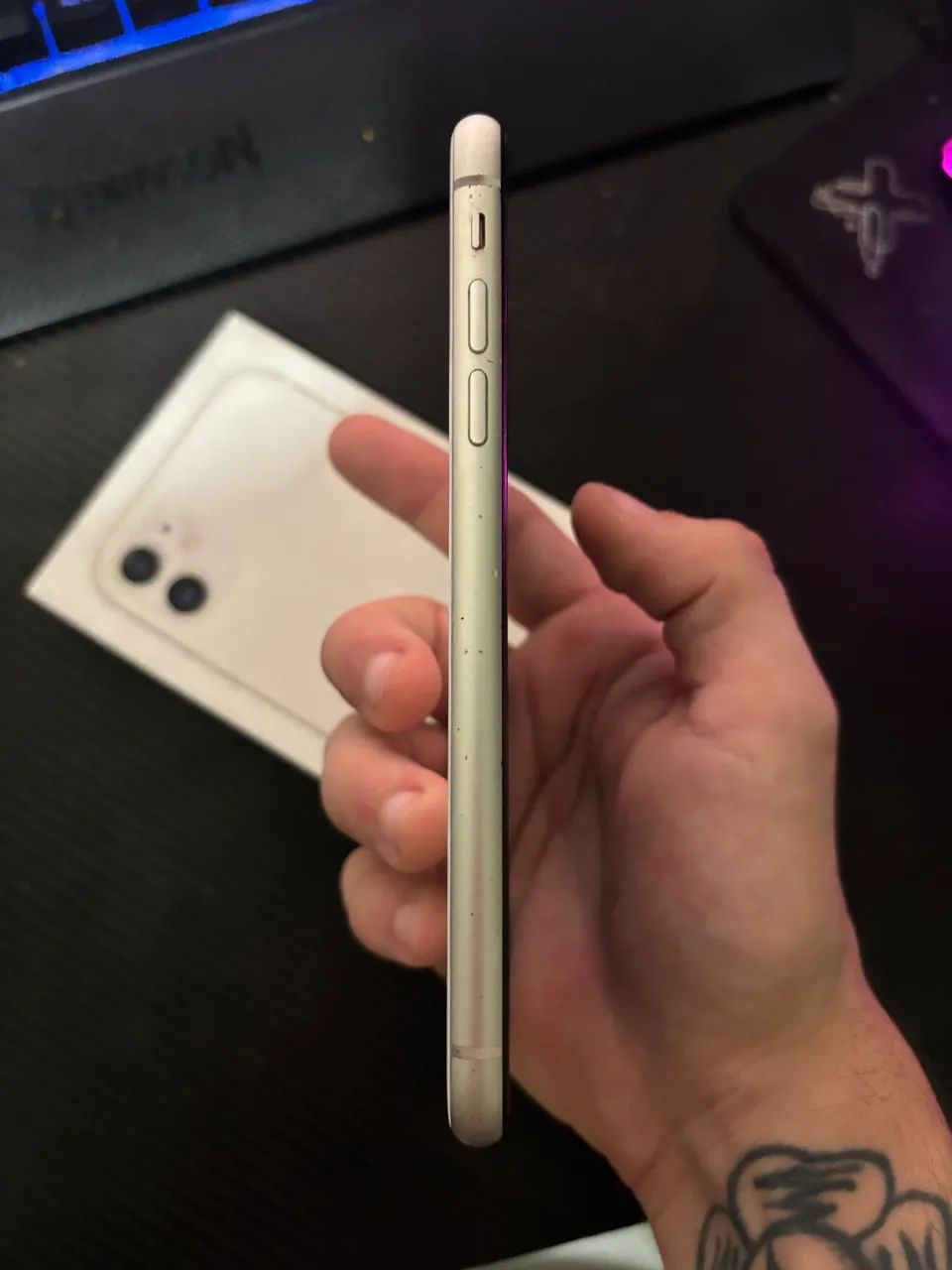 Iphone 11 em excelente estado - com caixa original - Foto 3