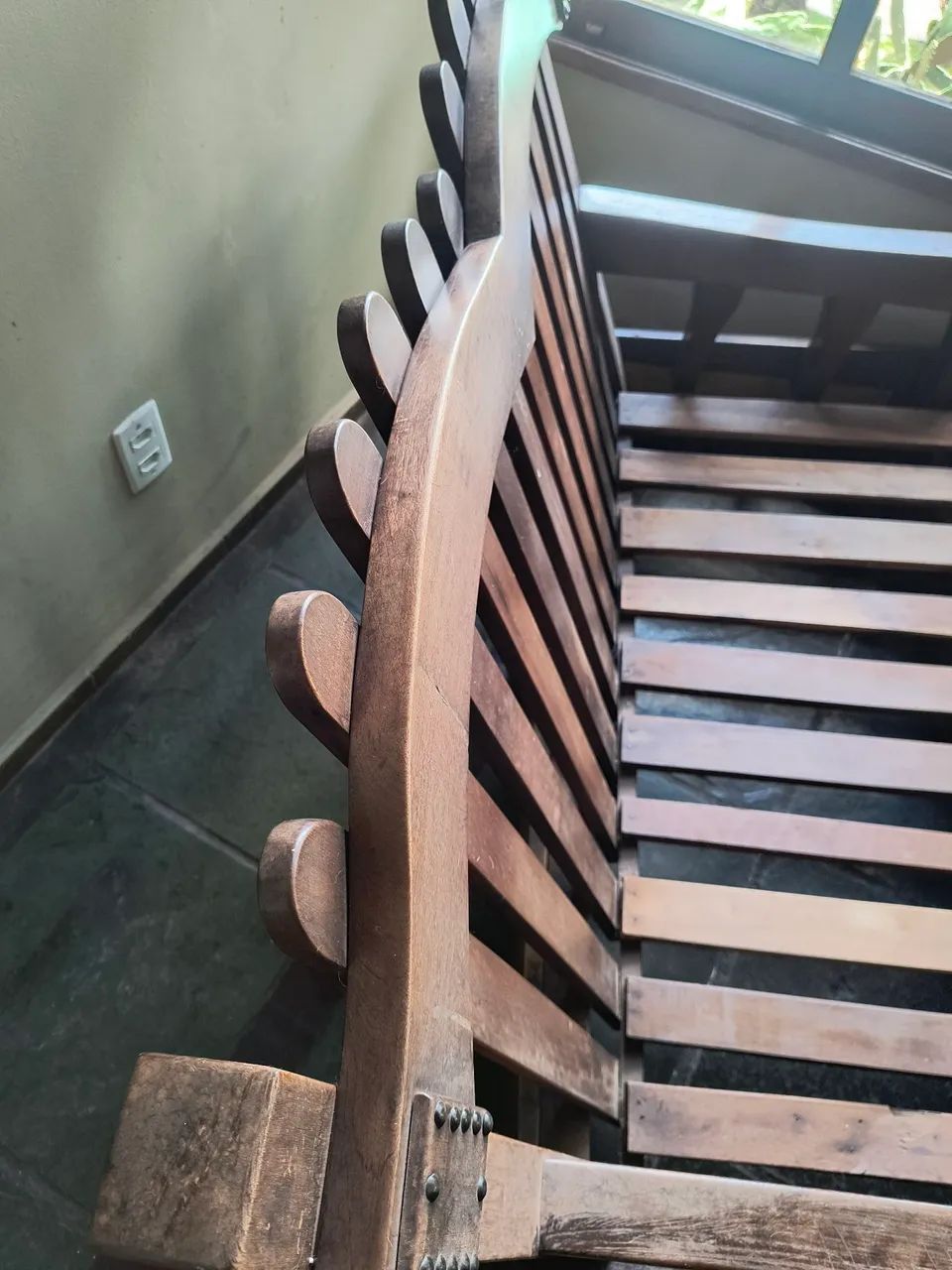 Sofá de madeira de lei65746288589569124