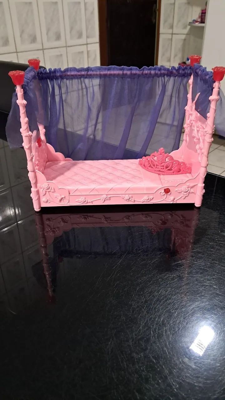Cama da Barbie Bela Adormecida - Foto 2