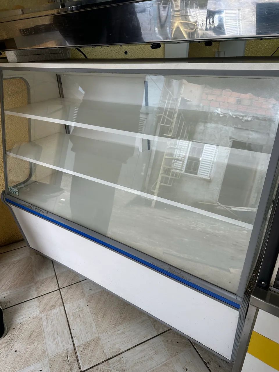 Balcão para bolo seco 