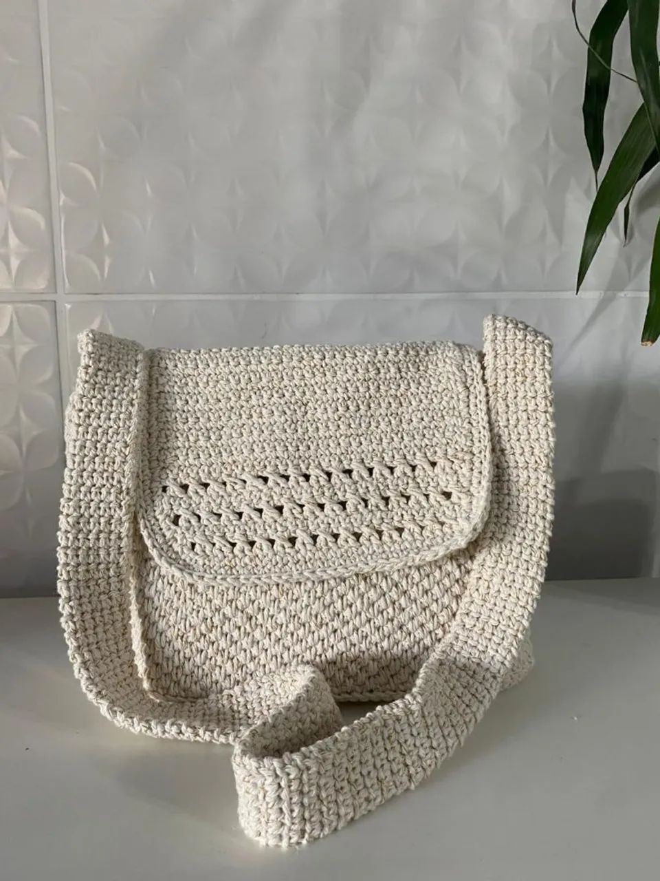 Bolsa de Ombro croche cru feminina genérica  - Foto 3