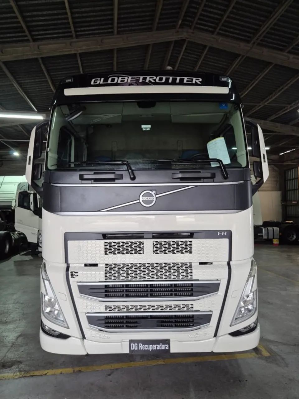 FH-540 GLOBETROTTER 6x4 (E5) 2021/2022  - Foto 3
